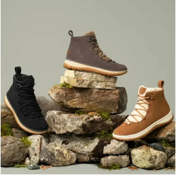 New UGG Women's Lakesider Heritage Mid Boots - Picture 2 of 6